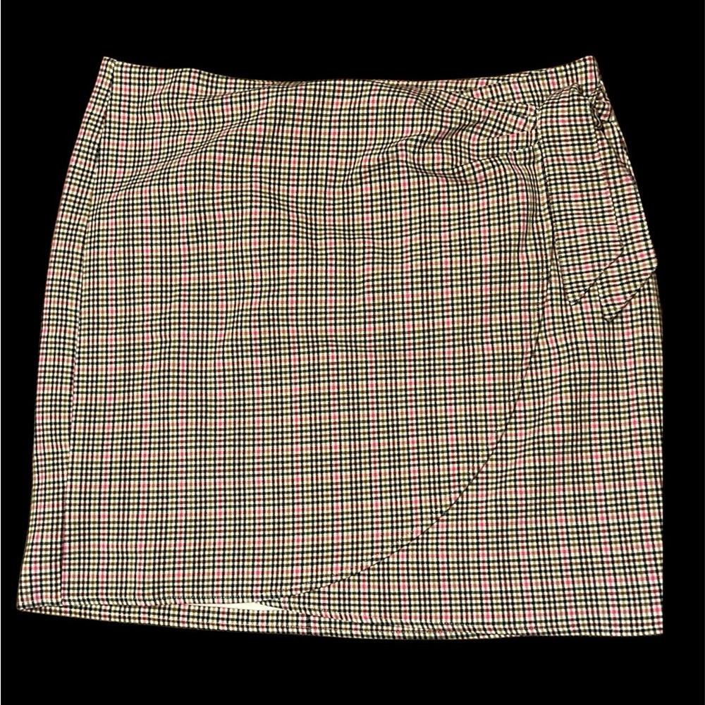 Loft Pink/Black plaid wrap skirt Size 14
